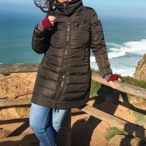 Moncler HERISSE High-Neck Puffer Coat